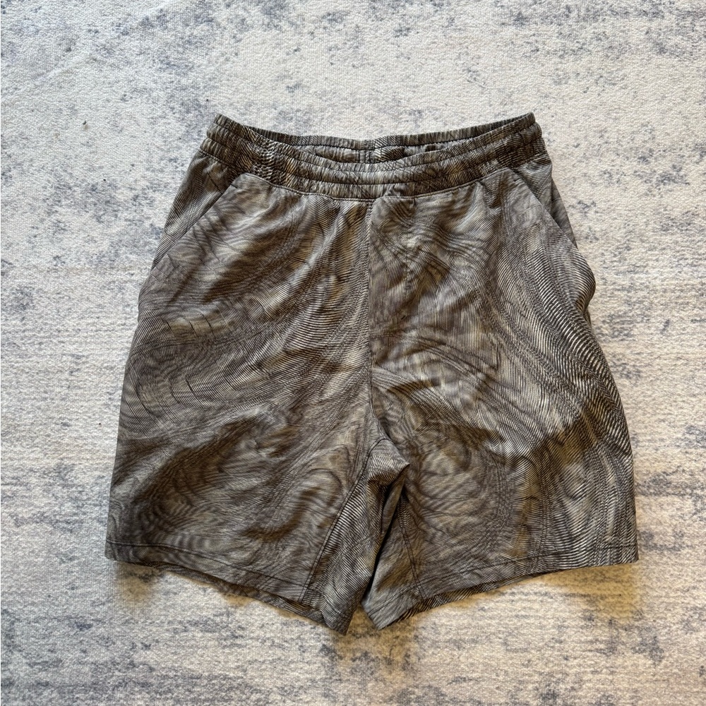 Lululemon Athletica Men's Athletic Shorts - Grey